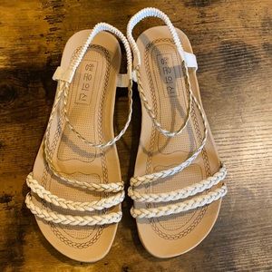 Fashion sandals fish mouth weave size 7.5/8